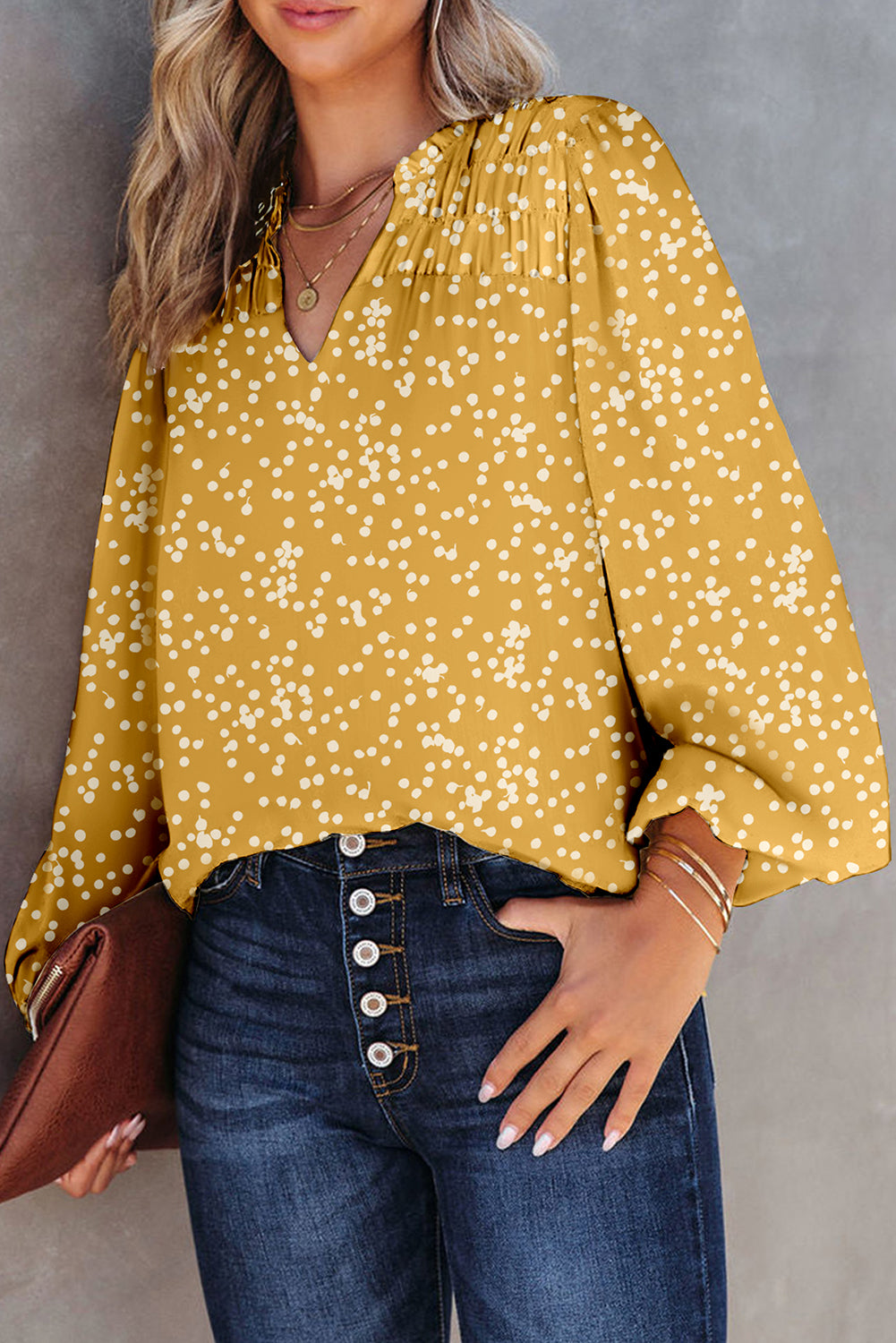 Blouse froissée imprimée jaune à col fendu et automne