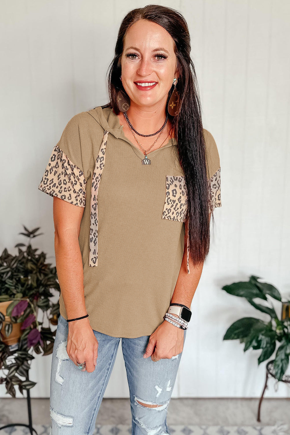 Khaki Leopard Patchwork Draw String Kapuze T -Shirt