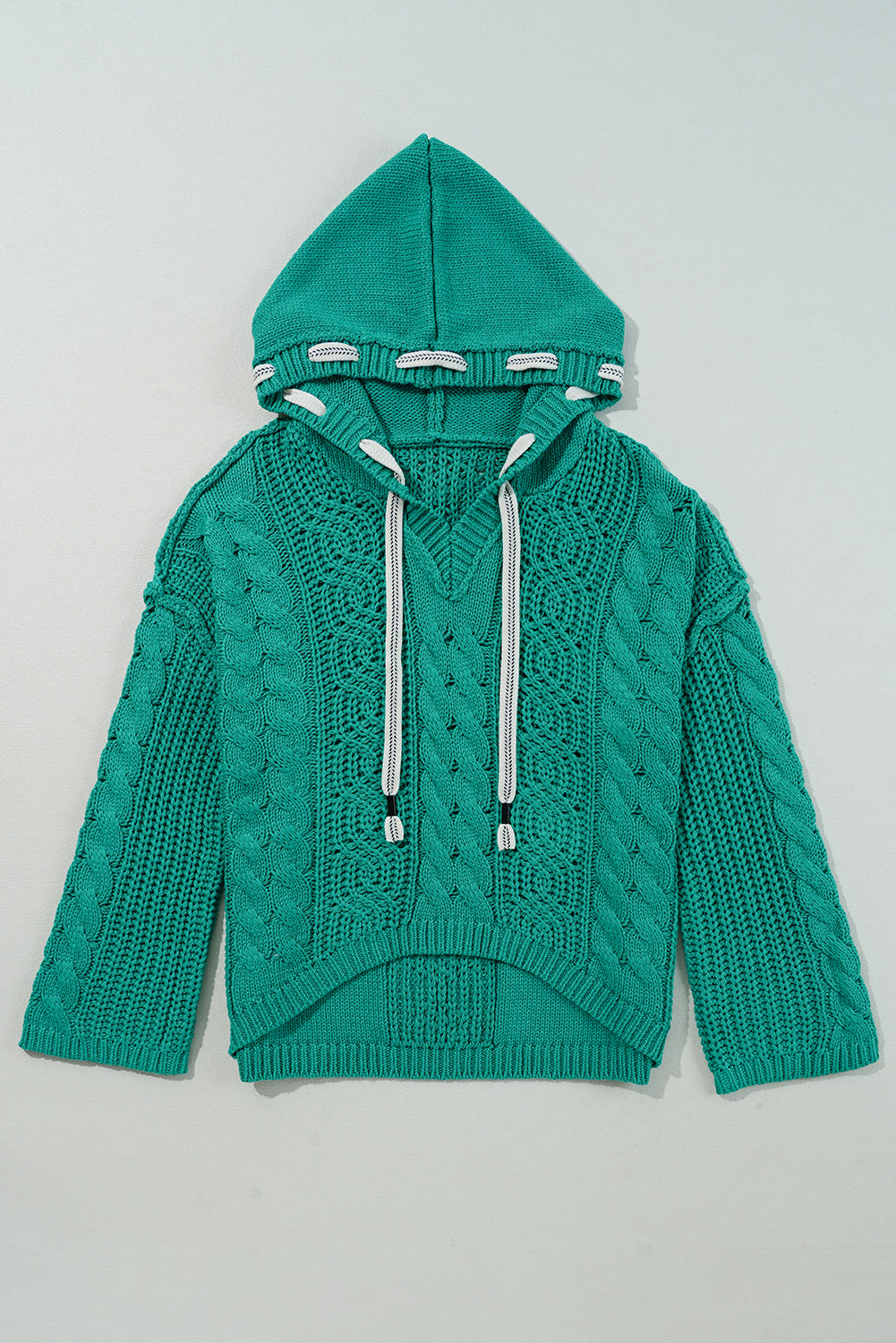 Pull à capuche avec cordon de serrage contrasté en tricot torsadé vert d'eau