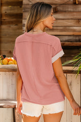 T-shirt with tight-shaped neck *