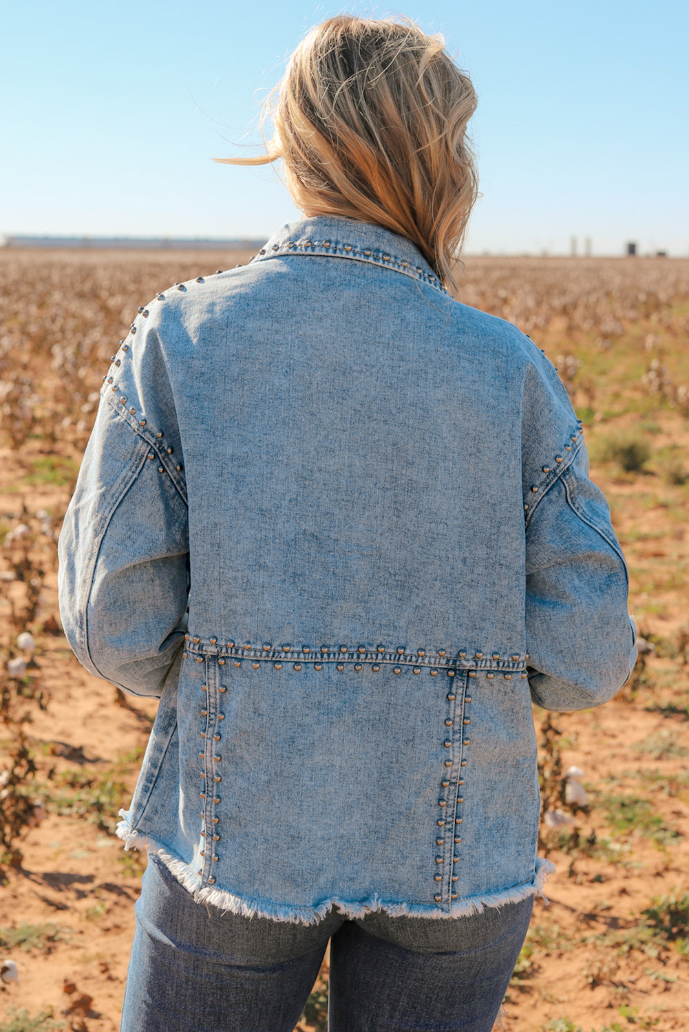 Giacca denim con lavaggio acido blu cielo