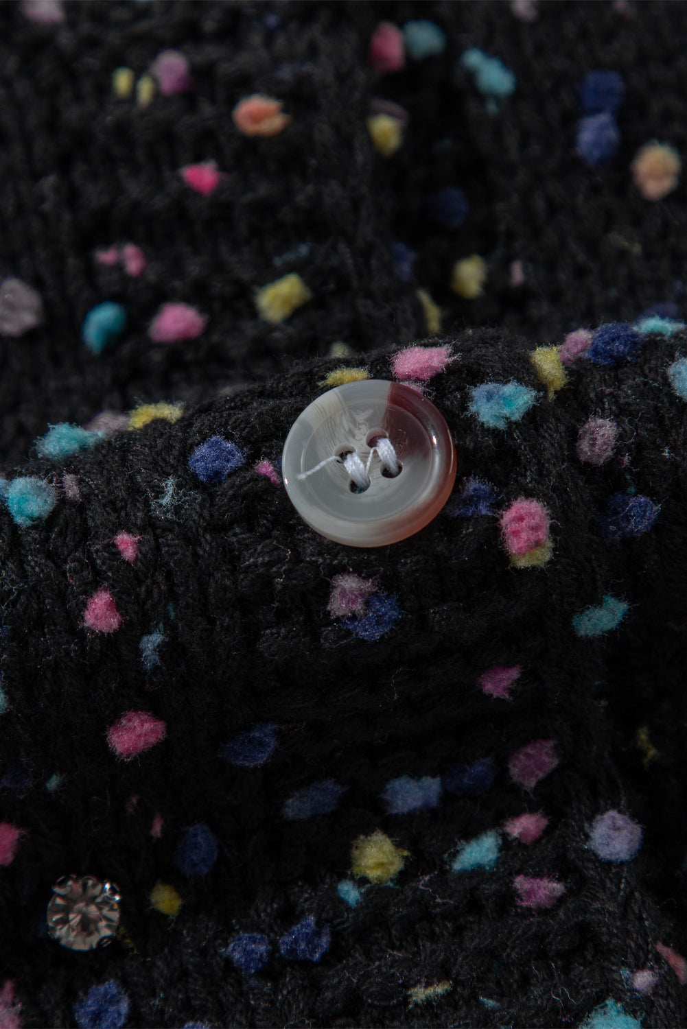 Cardigan pull à confettis multicolores à décor de strass noir-A WOMAN WE LOVE