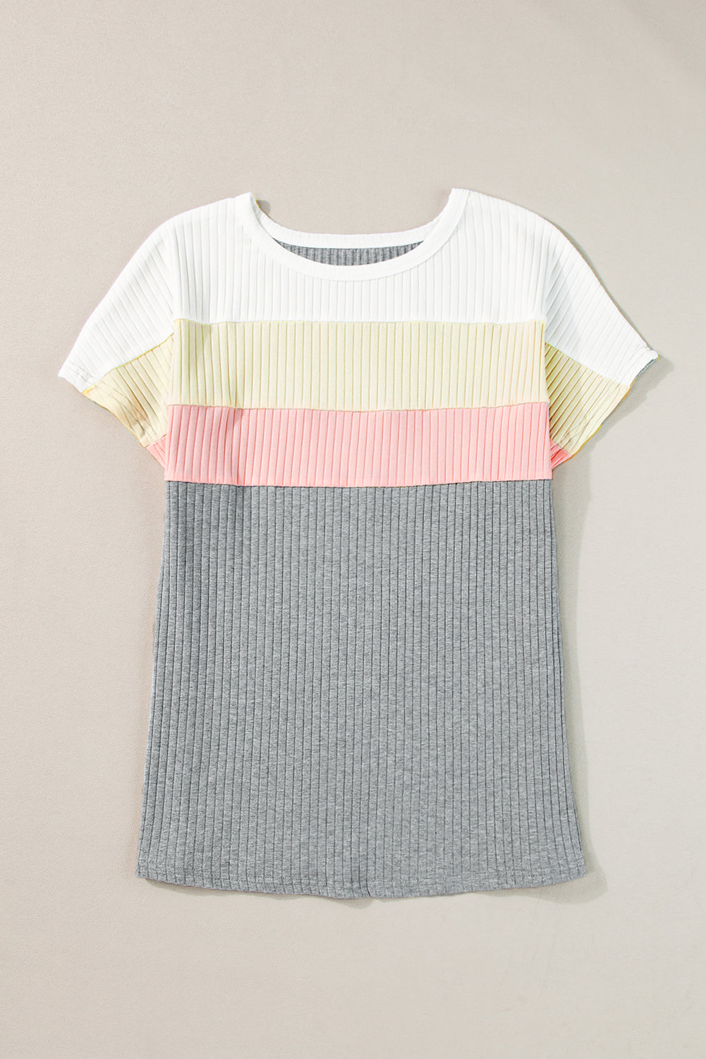 T-shirt de patchwork de blocs de couleur gris