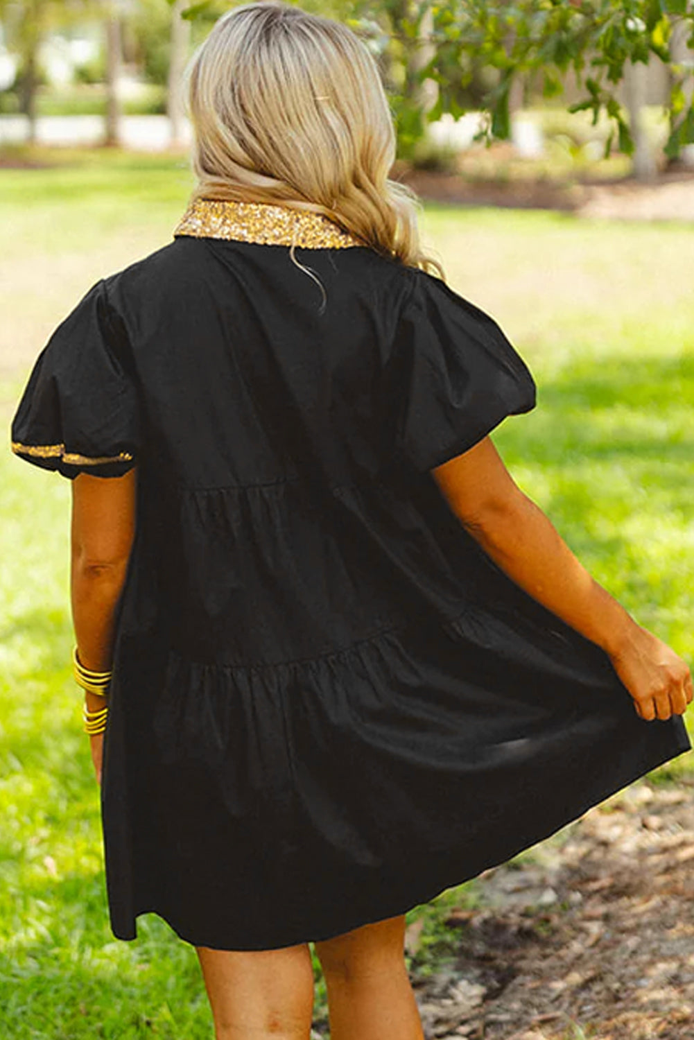 Vestido de camisa del día del juego de la manga de burbujas de lentejuelas negras