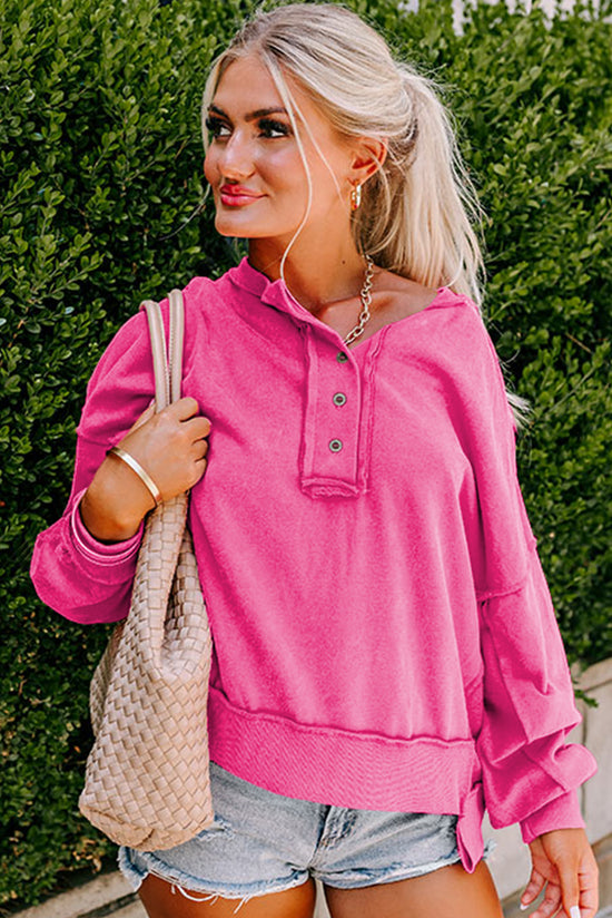 Henley sweatshirt with drooping shoulder and pimples