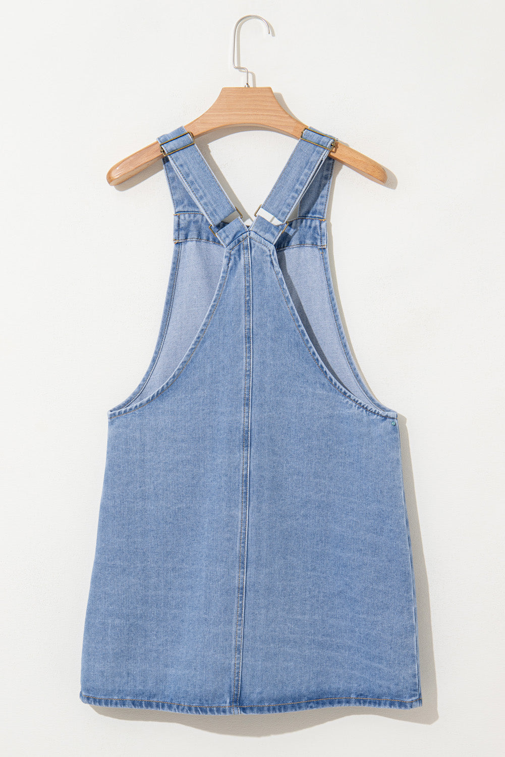 Vestido de mezclilla corto con tirantes anchos *