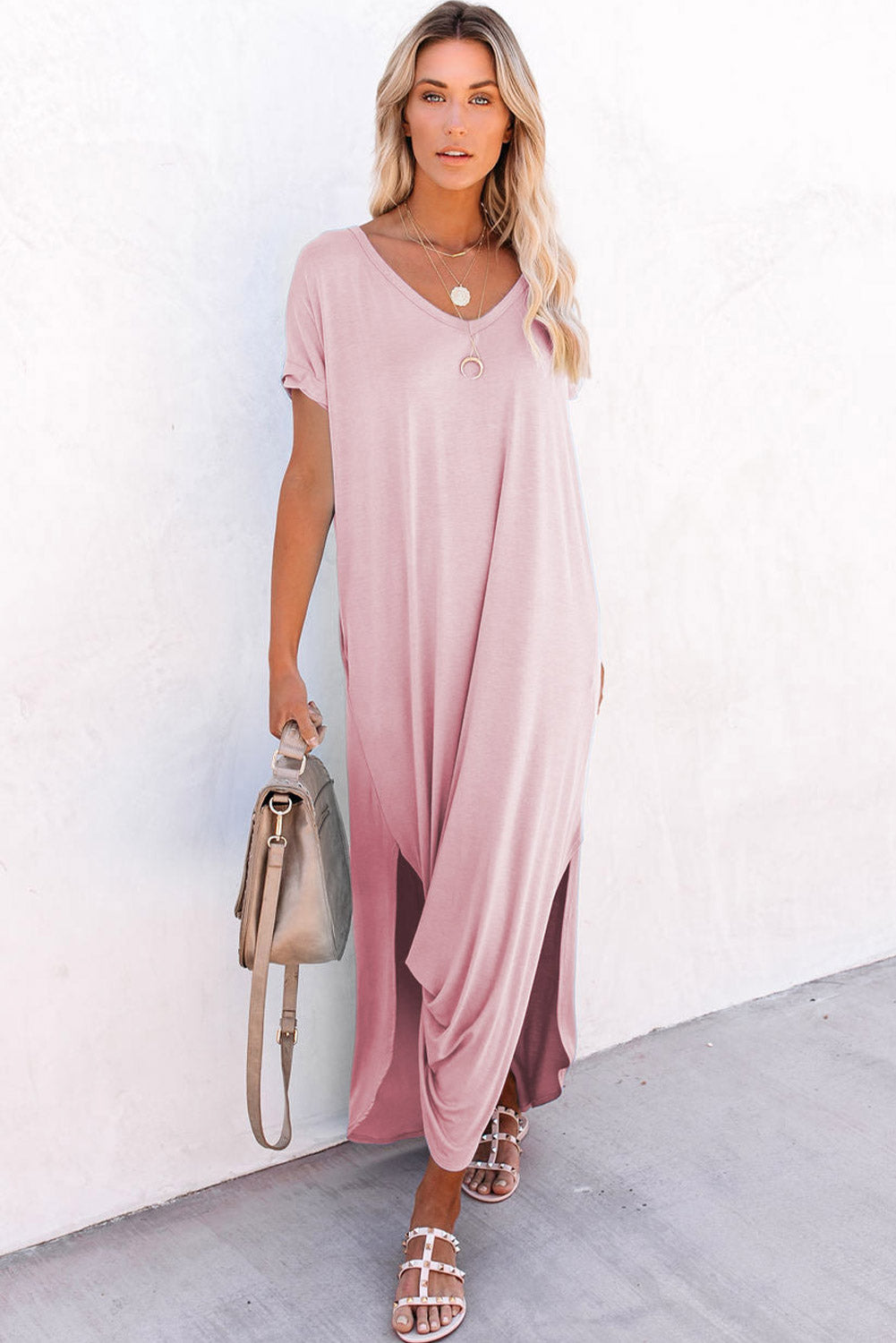 Robe t-shirt longue rose avec poches cachées et col en V