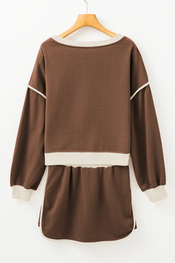 Coffee -colored coat -colored sweater set *