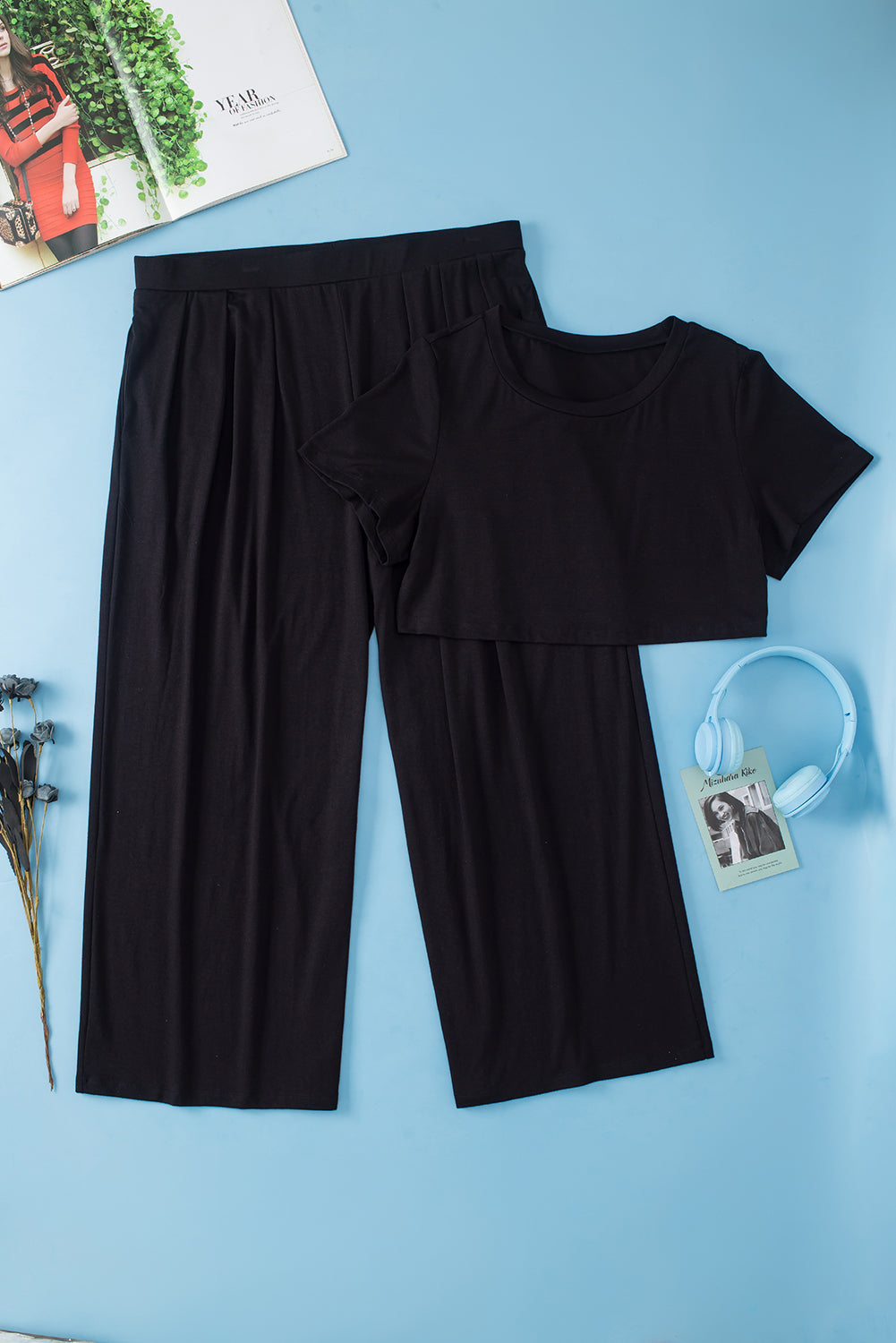 Black Plus Size Crop T-Shirt and Pleated Wide Leg Pants Set