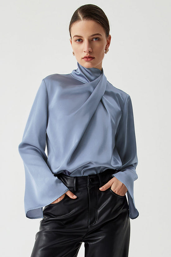 Blouse asymétrique plissée à col roulé *