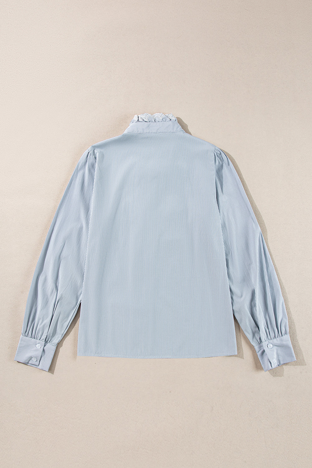 Sky Blue Stripe Filt Trim Bouton Up à manches longues