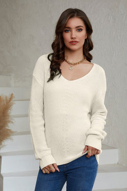 Pull beige en maille côtelée à col en V