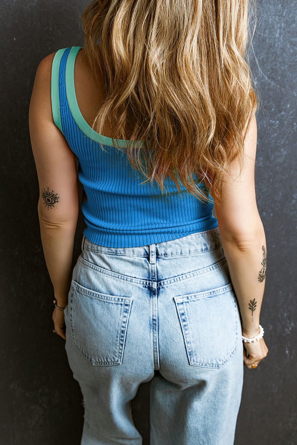 Débardeur bleu en tricot côtelé *-A WOMAN WE LOVE