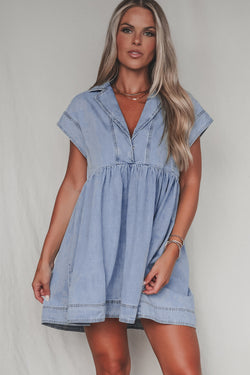 Babydoll in high -waisted denim with short sleeves *