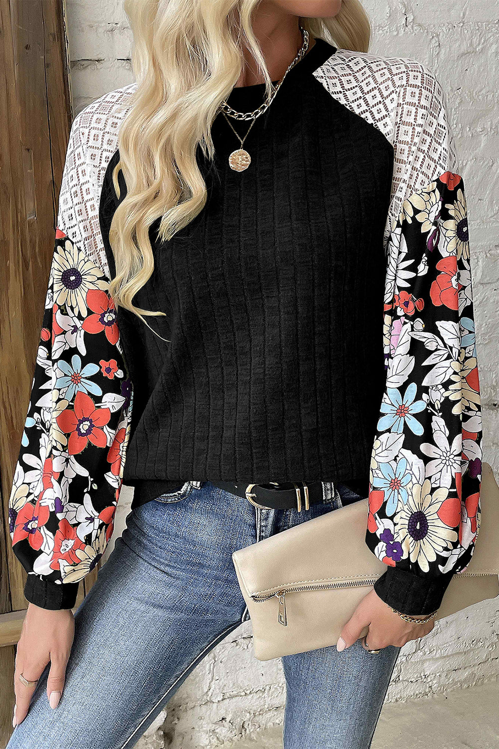 Patchwork floral negro Blusa acanalada de manga larga