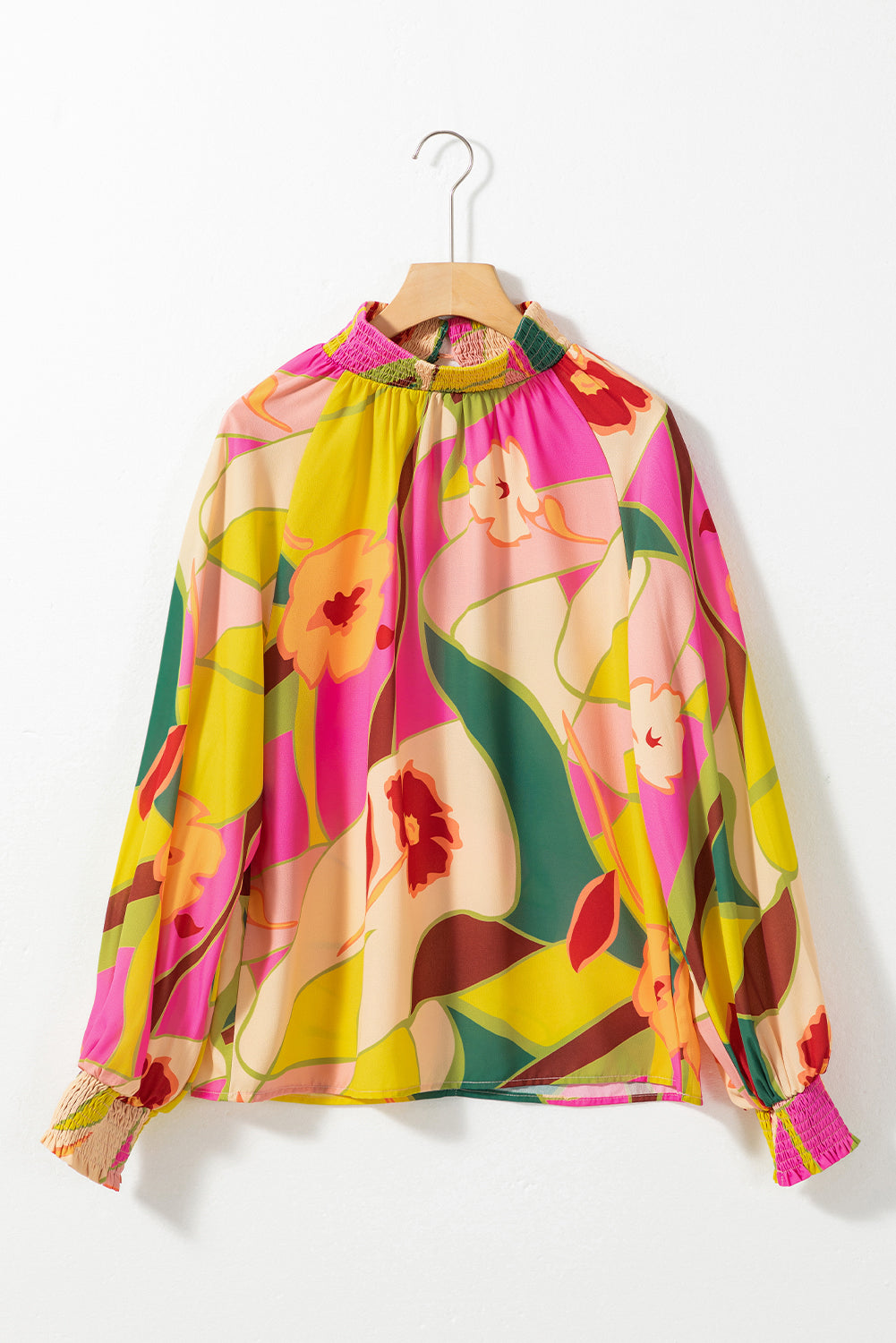 Blouse multicolore à imprimé floral et ourlet smocké à col montant