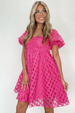 Babydoll drew pink strawberry tiles and puffy sleeves